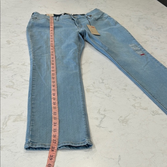 Levi's Women's 525 Perfect Waist Straight Jeans - Light Blue - Picture 7 of 11